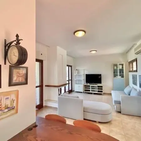 Country House With A Great View Kallithea (Chalkidiki)